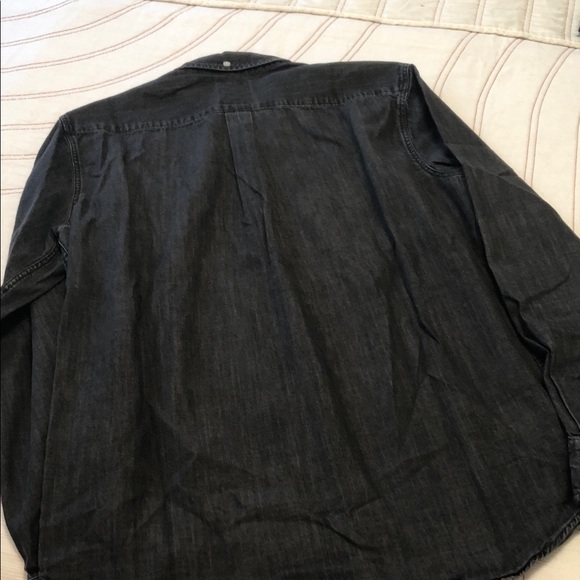 Levi's Charcoal Grey Button-Up Denim Shirt - Picture 6 of 7